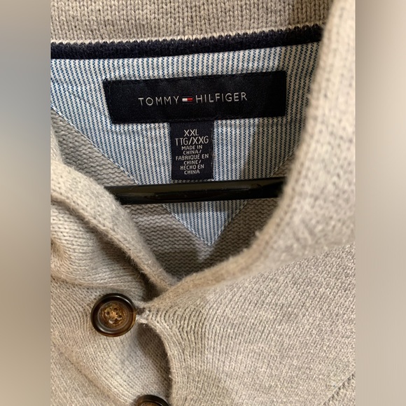 Tommy Hilfiger - Picture 4 of 4